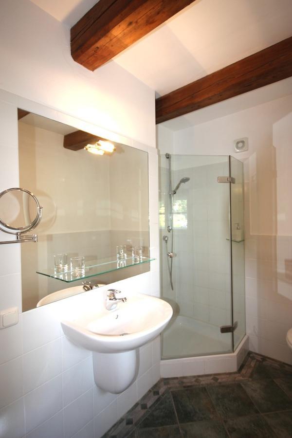 Alter Winzerkeller Bed and Breakfast Kirchberg am Wagram Rum bild